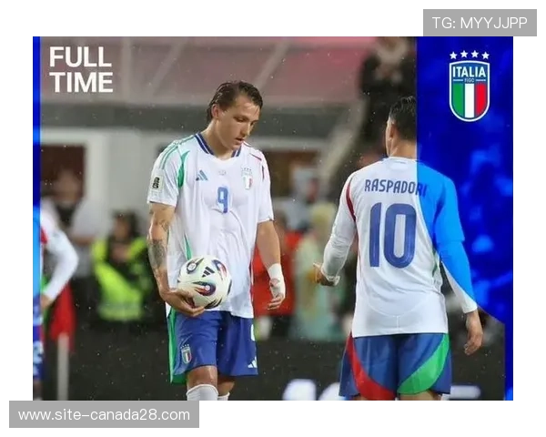 终场哨响，意大利众将黯然神伤，附加赛命运再临