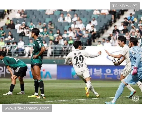 黄喜灿伤愈复出，狼队客场反击战术获关键棋子